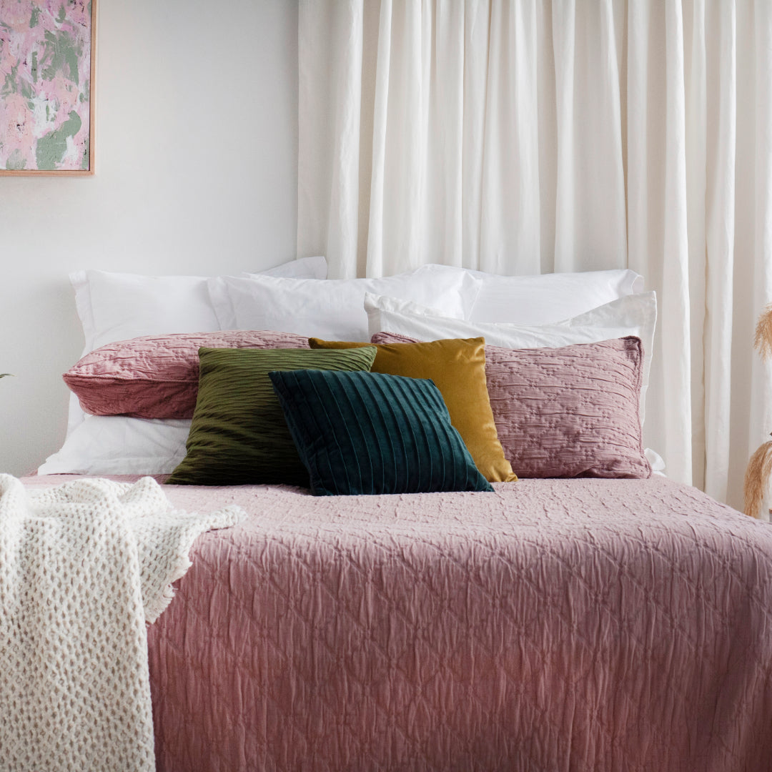  Clearance Bedding, Cushions & Throws